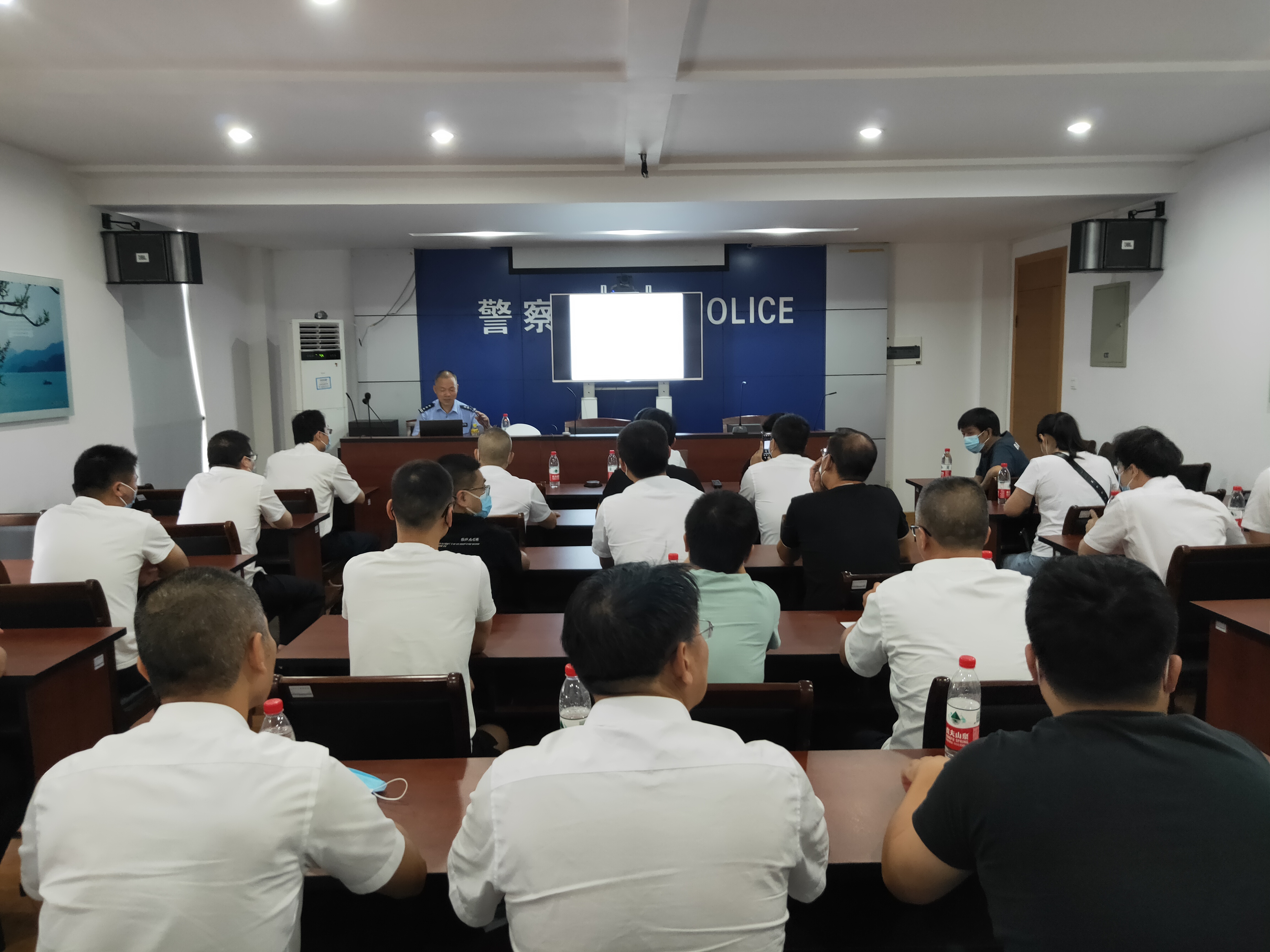 1631950352371284.jpg 20210916培訓會現(xiàn)場2(葉茂攝).jpg